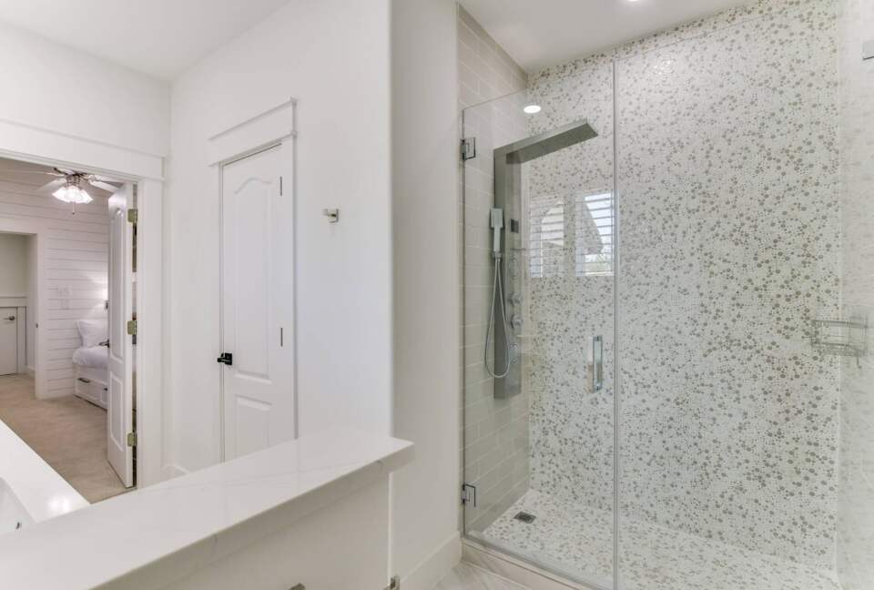 ABOVE - Stunning Austin Sanctuary - Austin, Texas