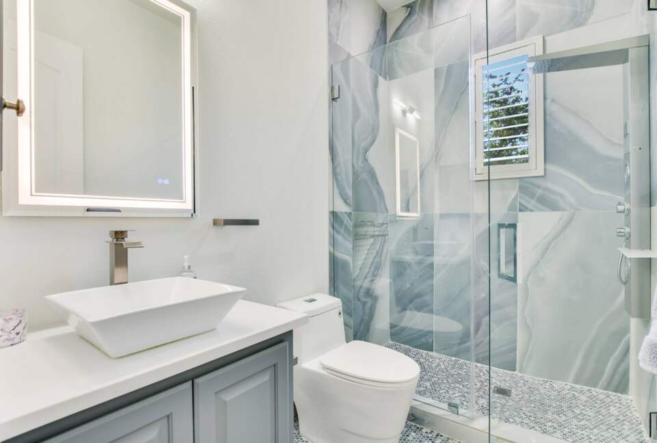 ABOVE - Stunning Austin Sanctuary - Austin, Texas