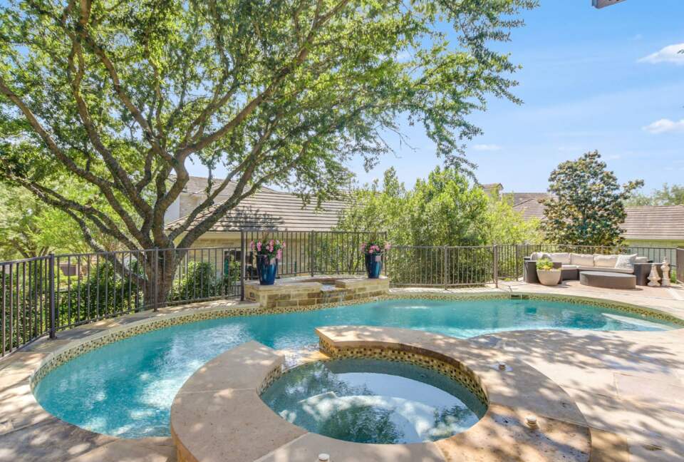 ABOVE - Stunning Austin Sanctuary - Austin, Texas