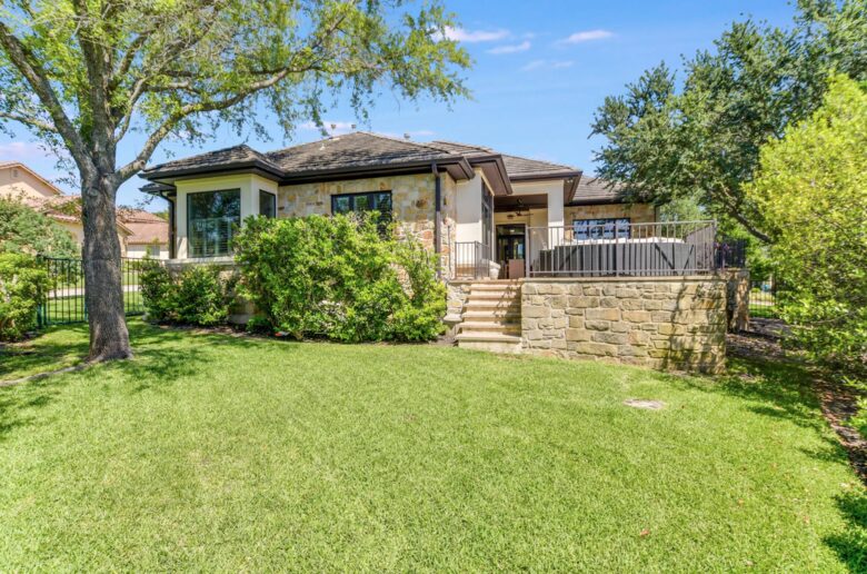 ABOVE - Stunning Austin Sanctuary - Austin, Texas