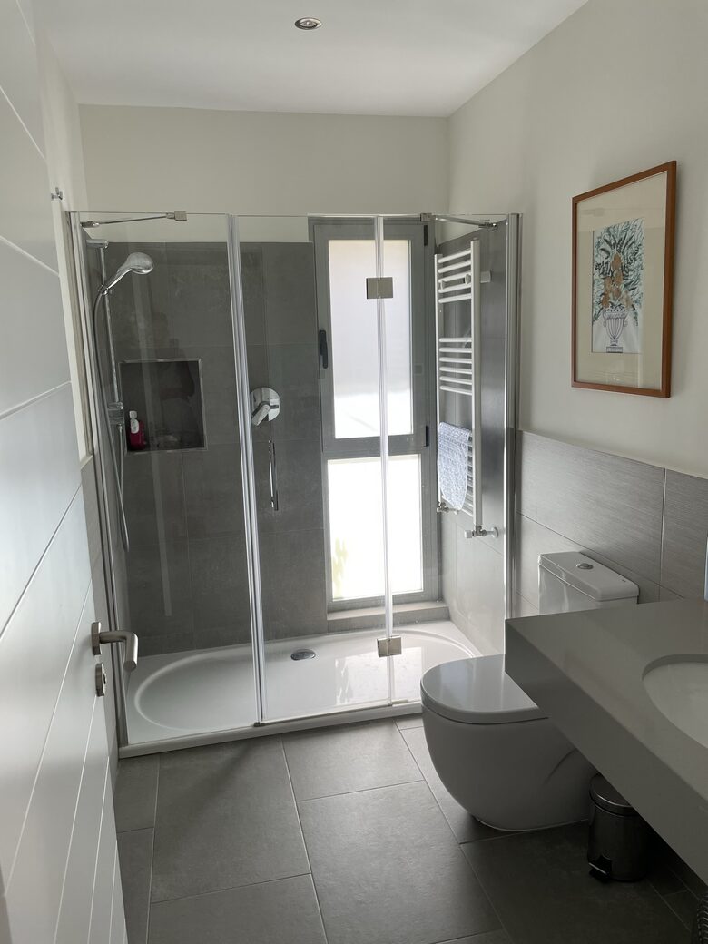 Bathroom that is en-suite to our guest bedroom