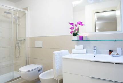 Stylish Lakeview Apartment - Sala Comacina, Italy