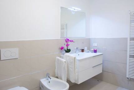 Stylish Lakeview Apartment - Sala Comacina, Italy