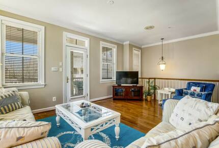 Living Room to Front Porch