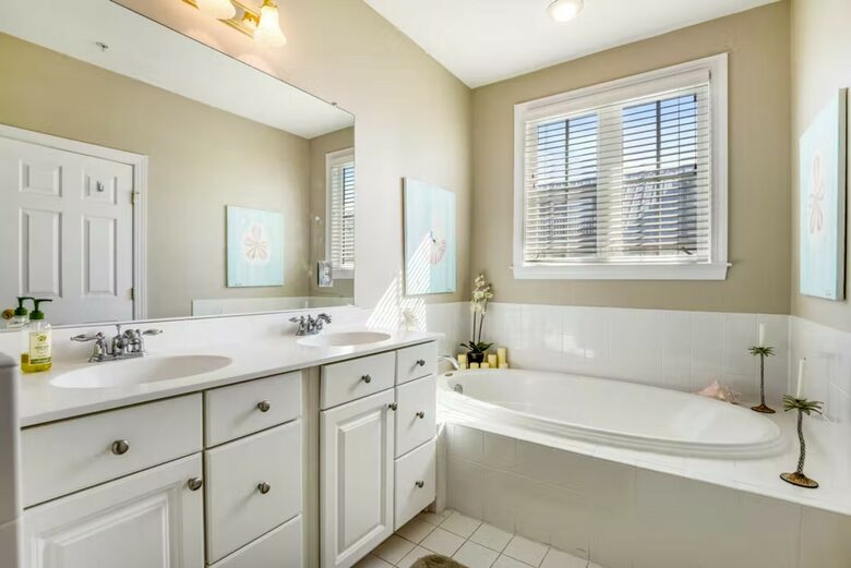 Sunset Views at Sunset Island - Ocean City, Maryland