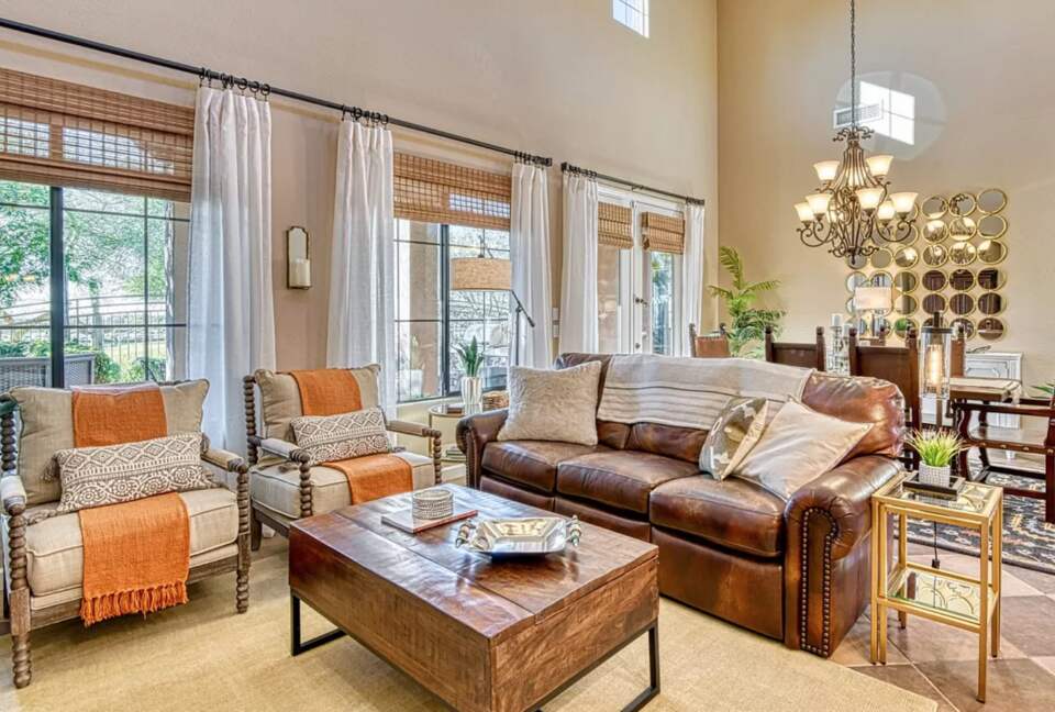 Scottsdale Stunner on the Green - Scottsdale, Arizona