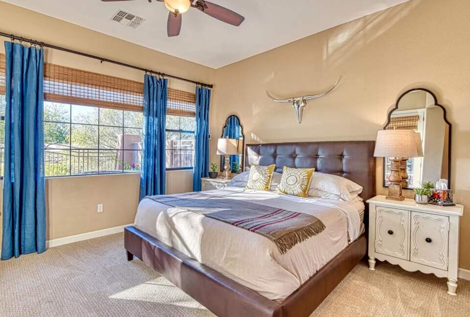 Scottsdale Stunner on the Green - Scottsdale, Arizona