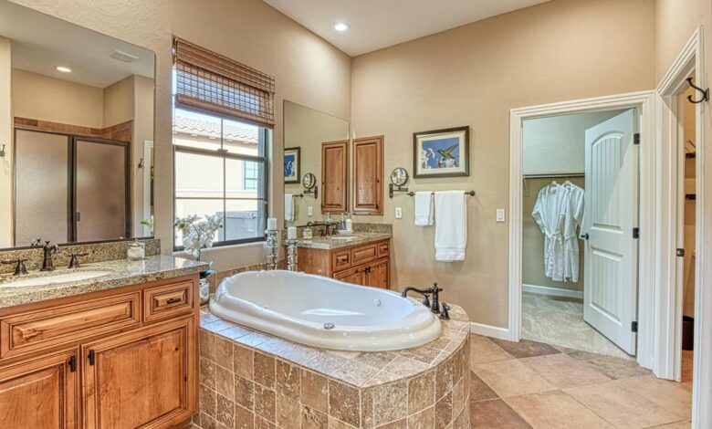 Scottsdale Stunner on the Green - Scottsdale, Arizona