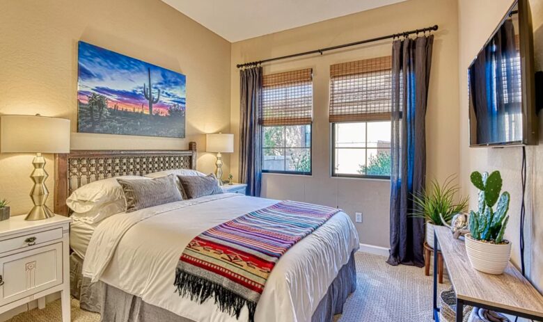 Scottsdale Stunner on the Green - Scottsdale, Arizona