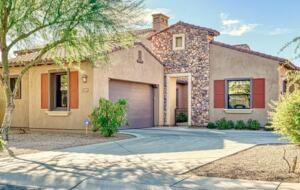 Scottsdale Stunner on the Green - Scottsdale, Arizona