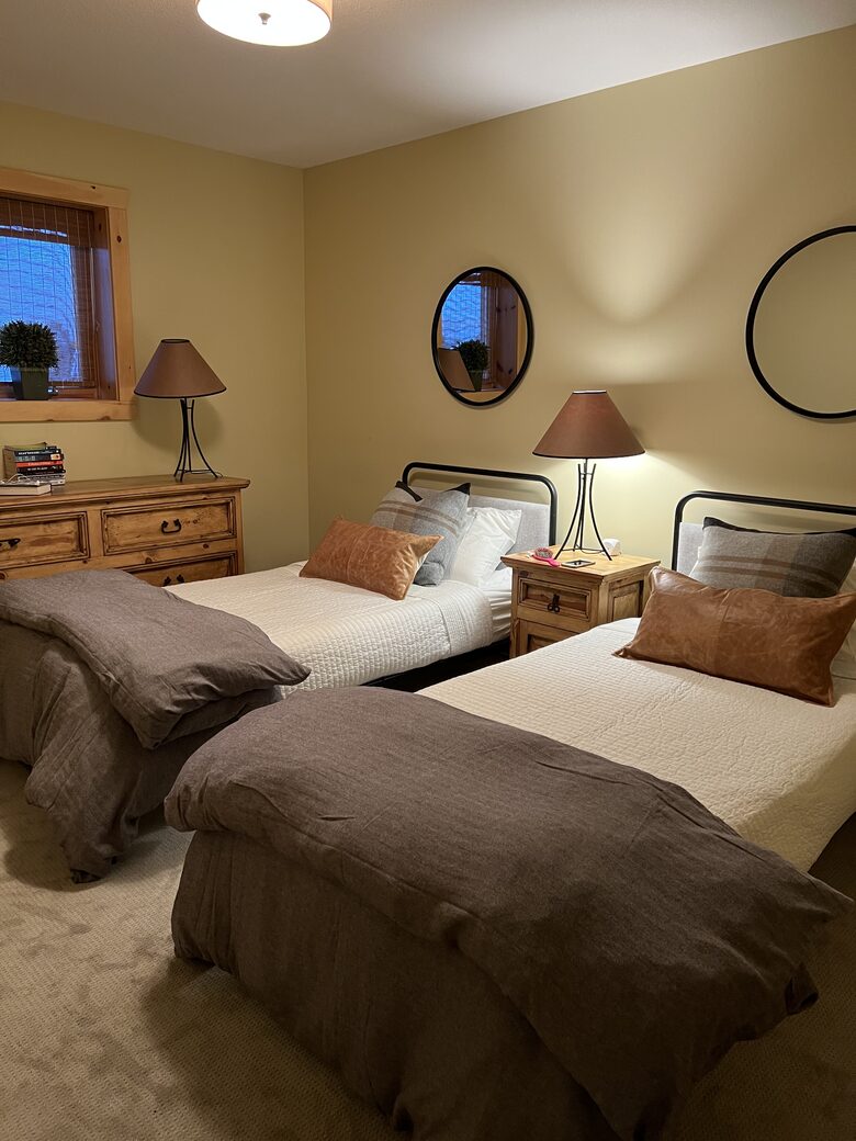 Luxury Log Cabin in the Mountains of British Columbia - Kimberley, Canada