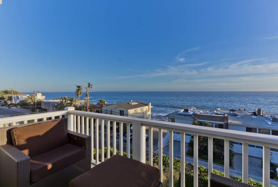 Malibu Manor (R) - Malibu, California