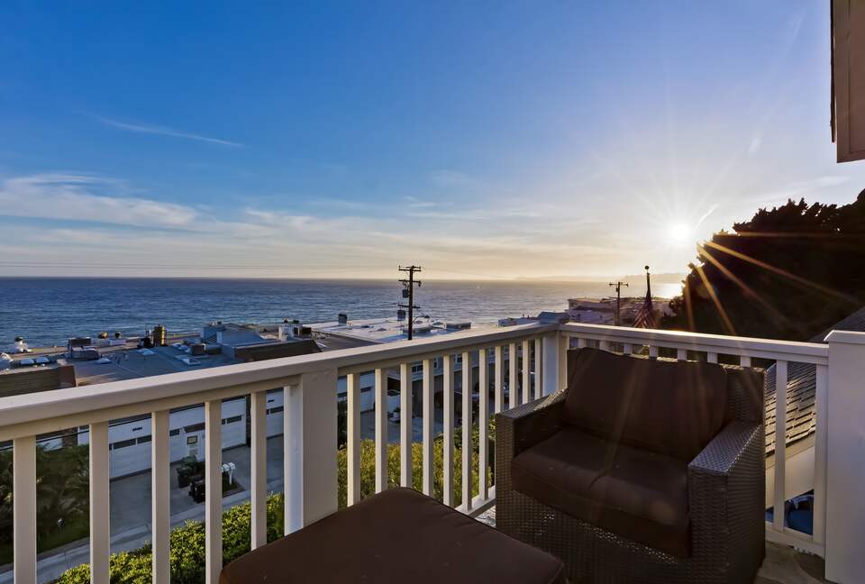 Malibu Manor (R) - Malibu, California