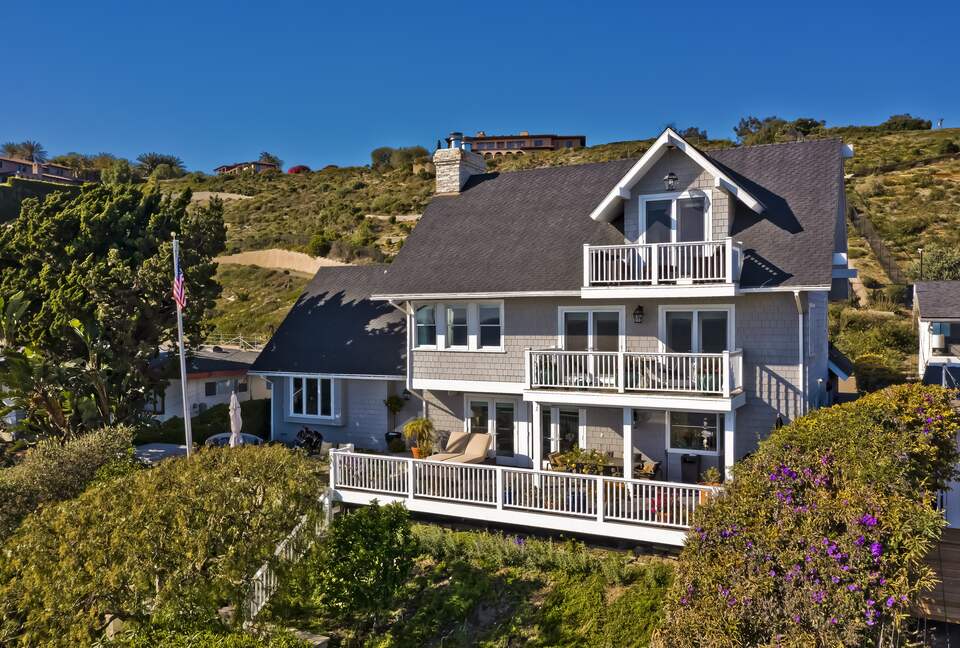 Malibu Manor (R) - Malibu, California