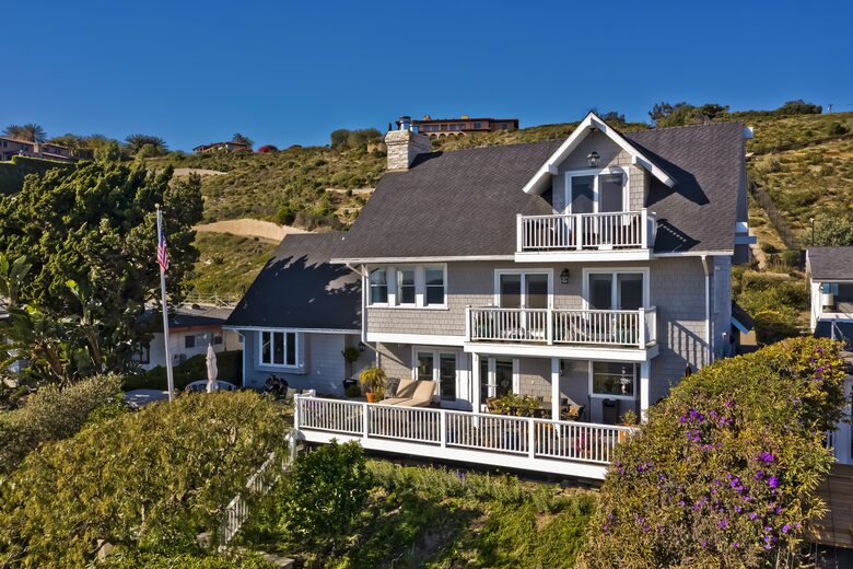 Malibu Manor (R) - Malibu, California