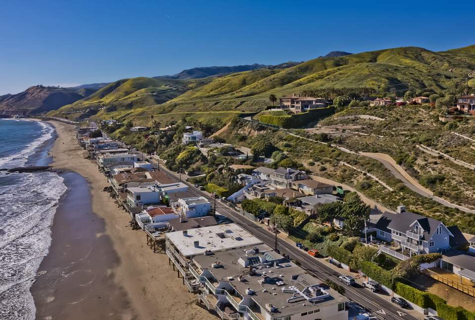 Malibu Manor (R) - Malibu, California