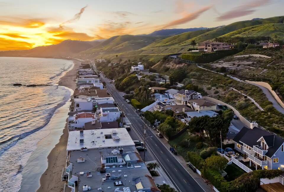 Malibu Manor (R) - Malibu, California