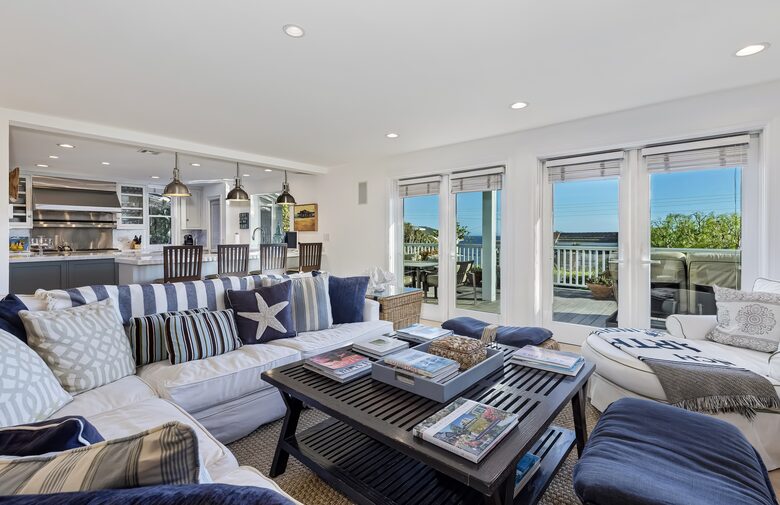 Malibu Manor (R) - Malibu, California