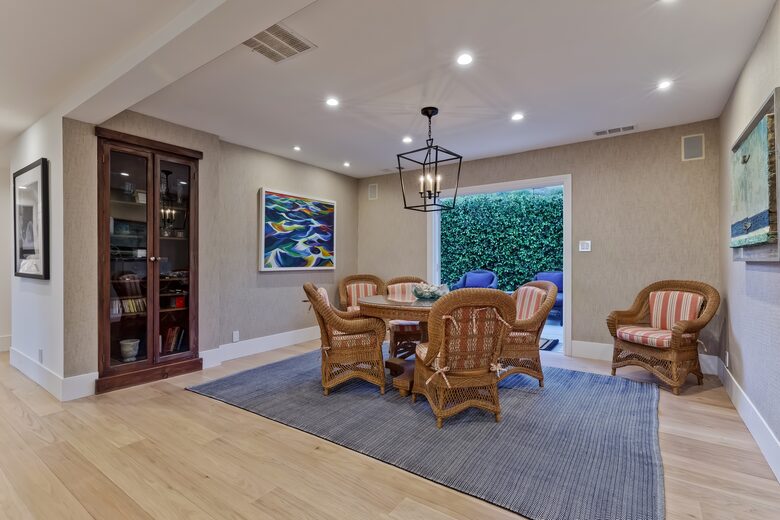 Malibu Manor (R) - Malibu, California