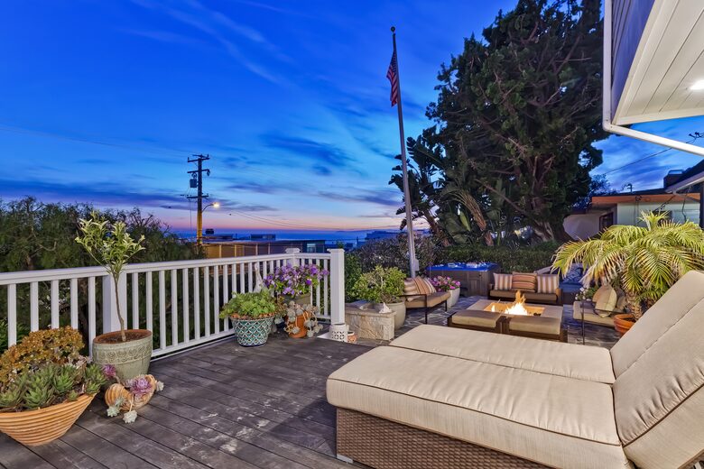 Malibu Manor (R) - Malibu, California