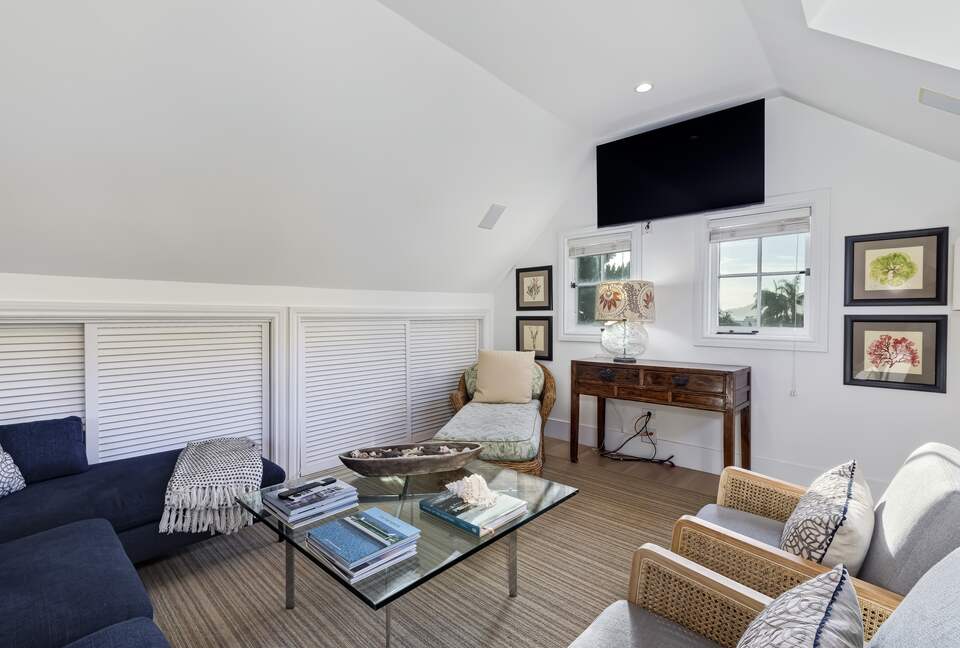 Malibu Manor (R) - Malibu, California