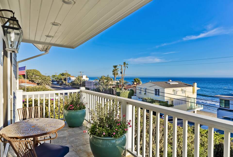 Malibu Manor (R) - Malibu, California