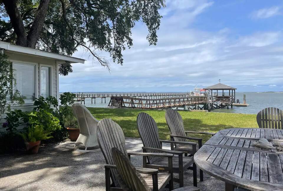Waterfront Paradise in the heart of the Lowcountry - St Helena Isand, South Carolina