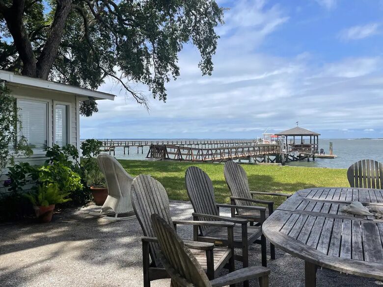Waterfront Paradise in the heart of the Lowcountry - St Helena Isand, South Carolina