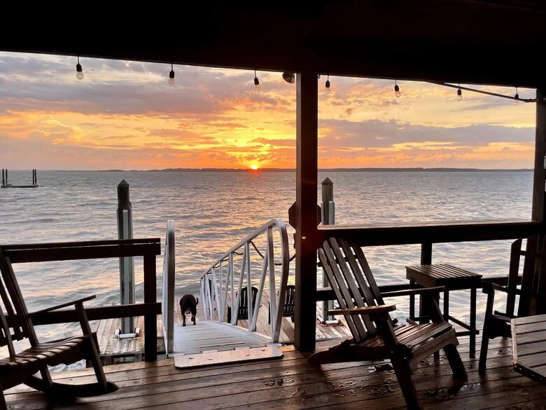 Waterfront Paradise in the heart of the Lowcountry - St Helena Isand, South Carolina