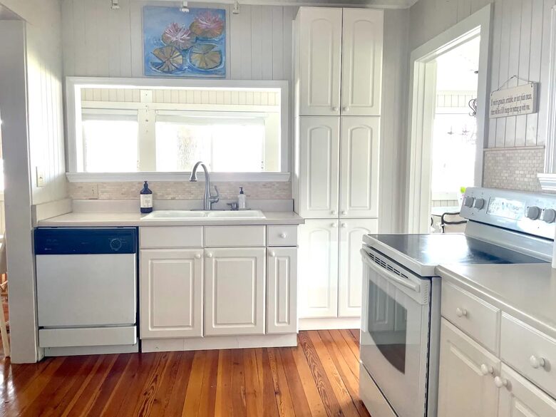 Waterfront Paradise in the heart of the Lowcountry - St Helena Isand, South Carolina