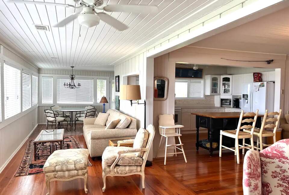 Waterfront Paradise in the heart of the Lowcountry - St Helena Isand, South Carolina