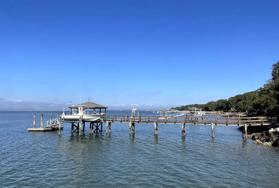 Waterfront Paradise in the heart of the Lowcountry - St Helena Isand, South Carolina