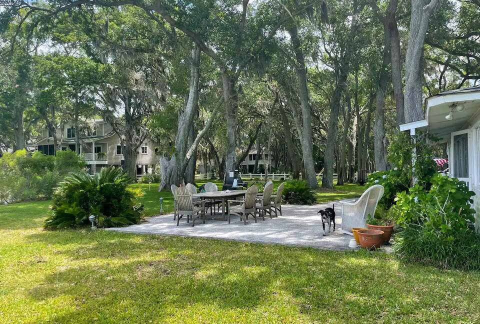 Waterfront Paradise in the heart of the Lowcountry - St Helena Isand, South Carolina