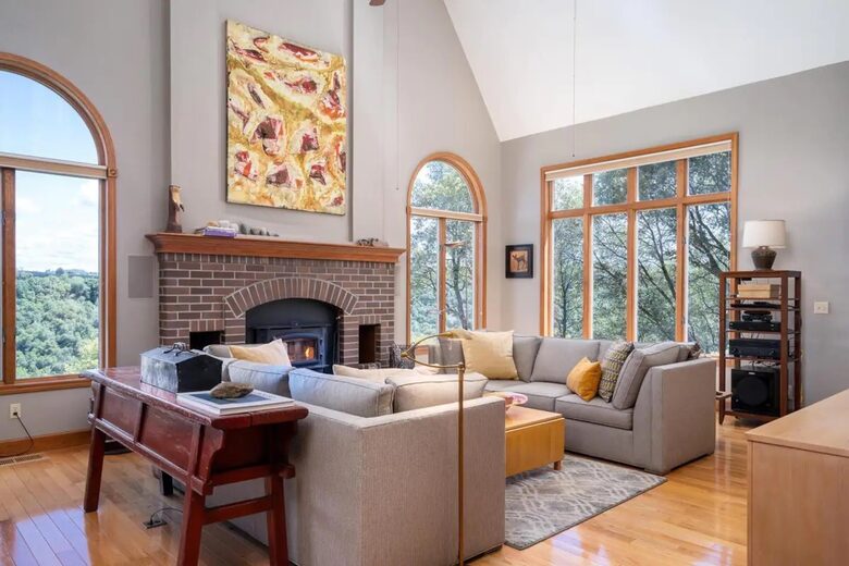 Vineyard Hilltop Retreat - Plymouth, California