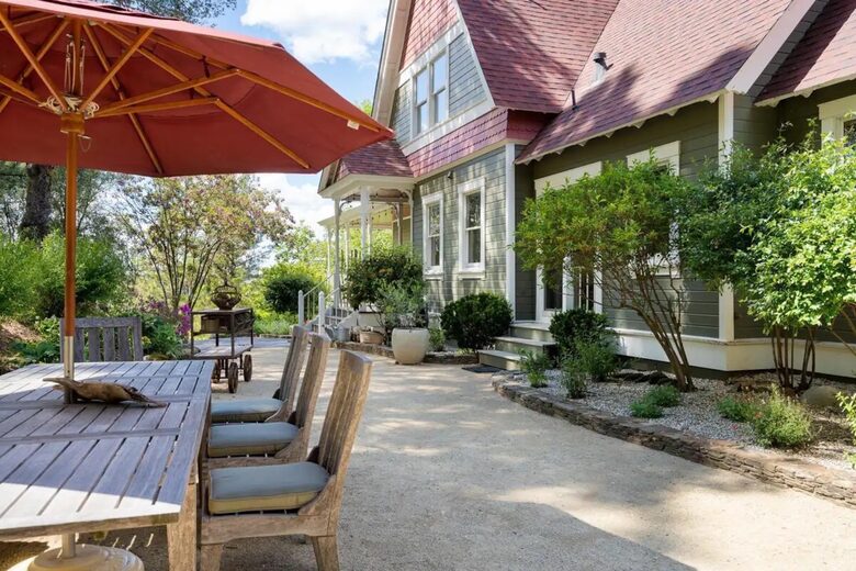 Vineyard Hilltop Retreat - Plymouth, California