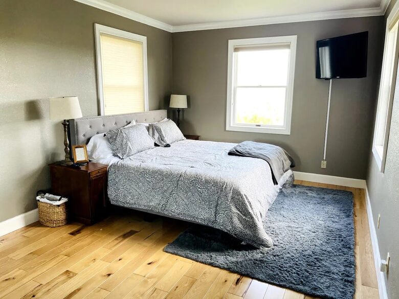 Vineyard Hilltop Retreat - Plymouth, California