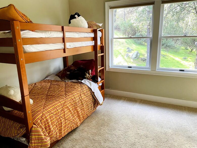 Vineyard Hilltop Retreat - Plymouth, California