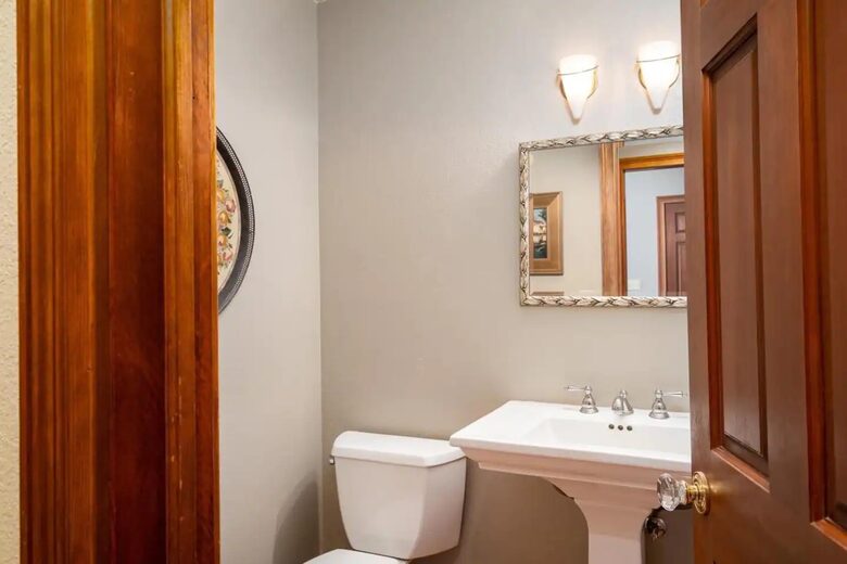 Vineyard Hilltop Retreat - Plymouth, California