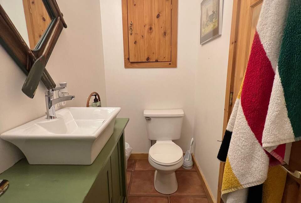 "Celebrate Everything" -a Lake Muskoka Beauty - Muskoka Lakes, Canada