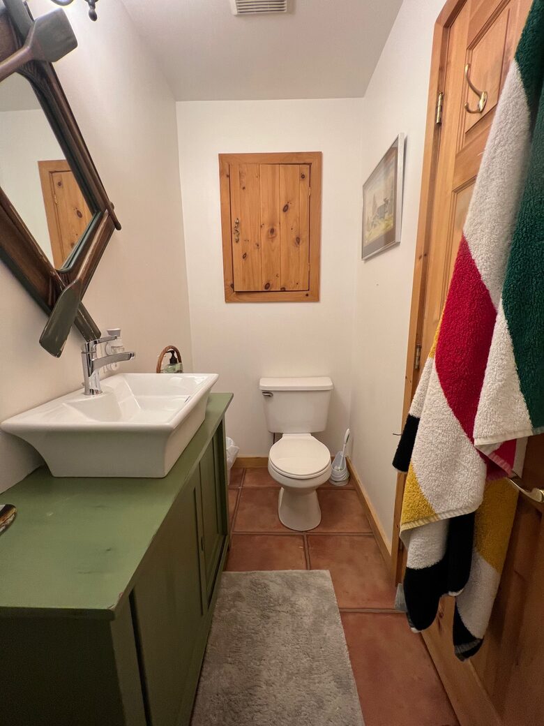 "Celebrate Everything" -a Lake Muskoka Beauty - Muskoka Lakes, Canada