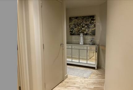 Luxury Downtown Bellevue Retreat - Bellevue, Washington