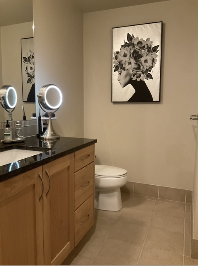 Luxury Downtown Bellevue Retreat - Bellevue, Washington