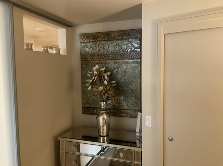 Luxury Downtown Bellevue Retreat - Bellevue, Washington