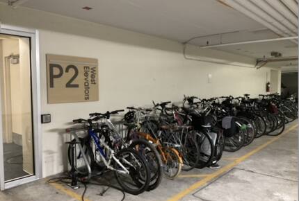 Luxury Downtown Bellevue Retreat - Bellevue, Washington