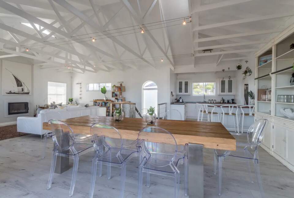 South Africa Oceanfront Villa - Kommetjie, South Africa