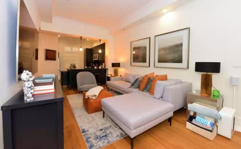 Beautiful Brownstone in Hyde Park - Tampa, Florida