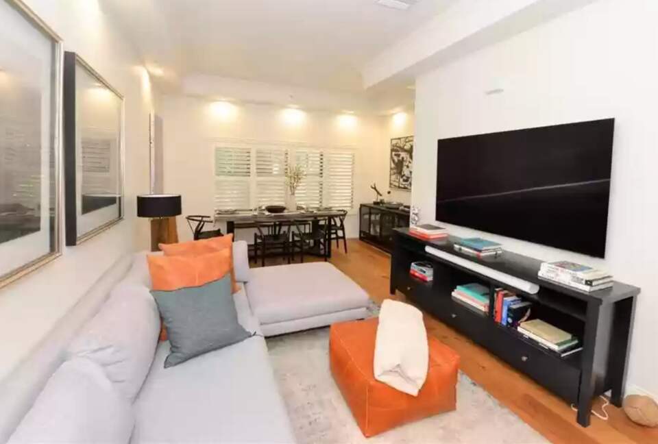 Beautiful Brownstone in Hyde Park - Tampa, Florida