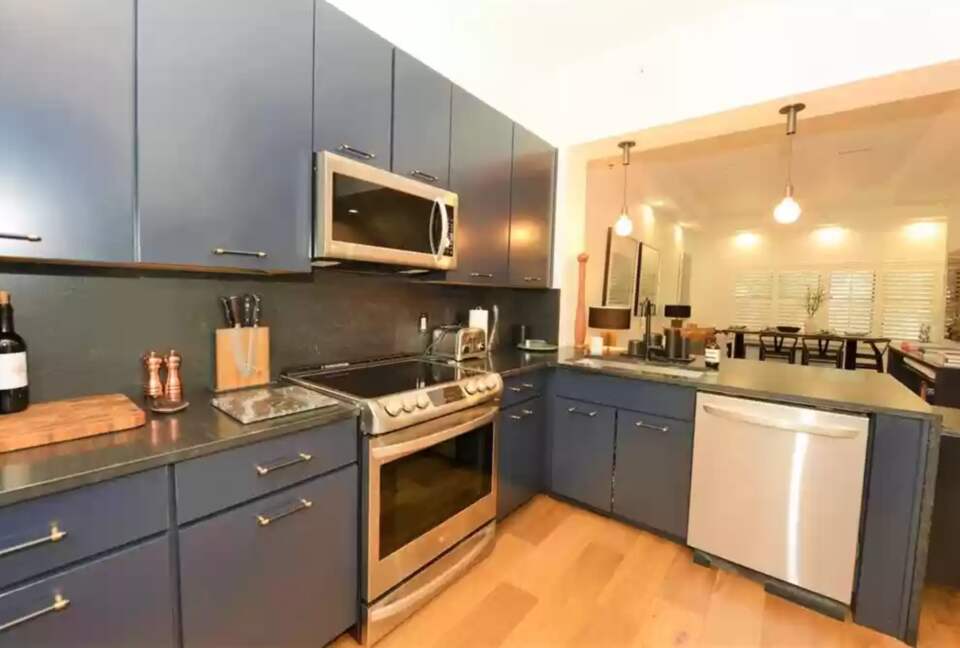 Beautiful Brownstone in Hyde Park - Tampa, Florida