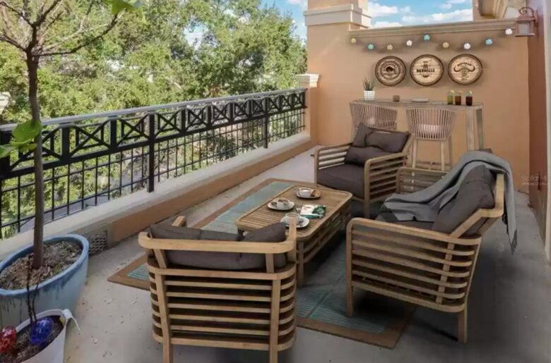 Beautiful Brownstone in Hyde Park - Tampa, Florida