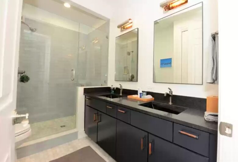 Beautiful Brownstone in Hyde Park - Tampa, Florida